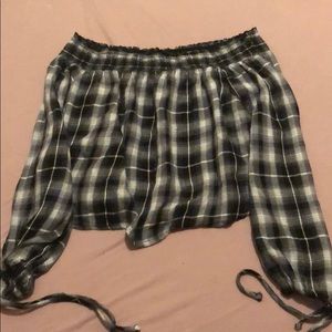 Off the shoulder long sleeve shirt